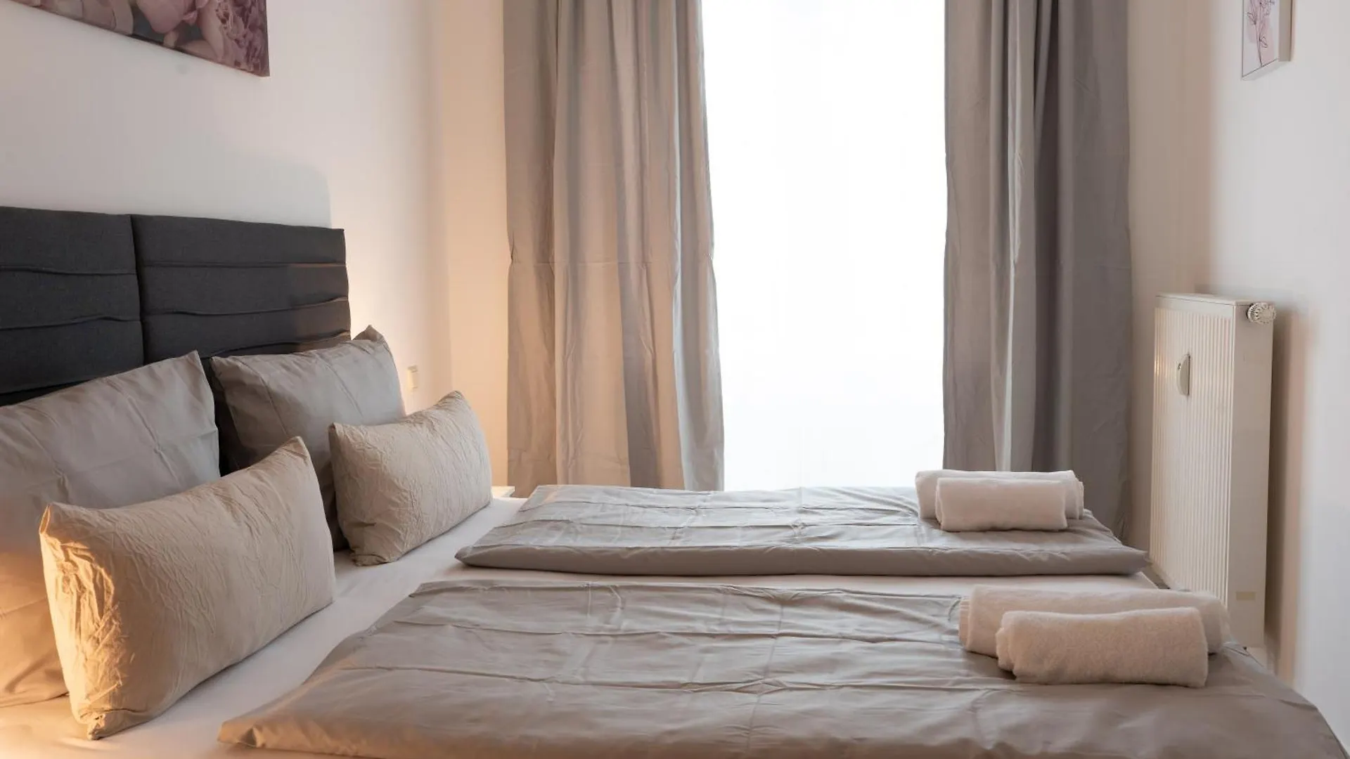 Urban Flats Berlin Apartment