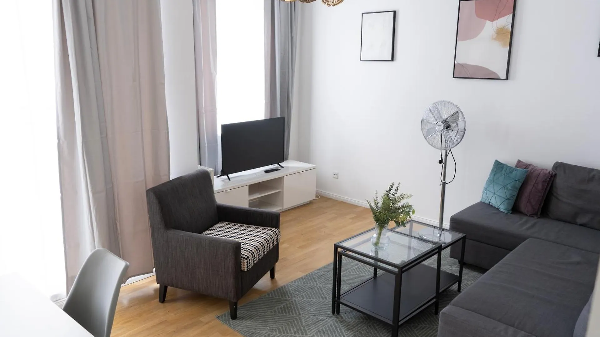 Urban Flats Berlin Apartment