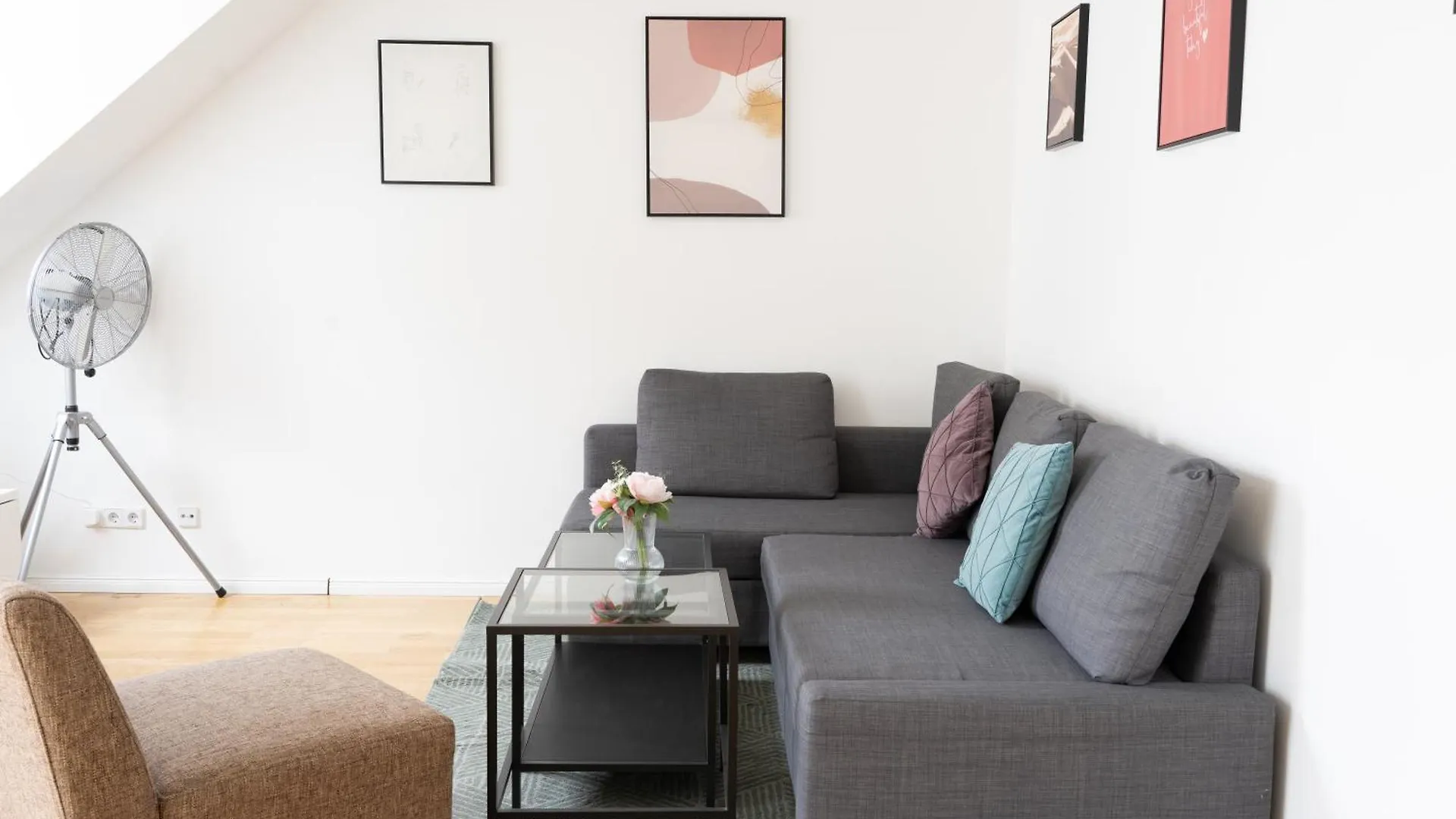 Urban Flats Berlin Apartment