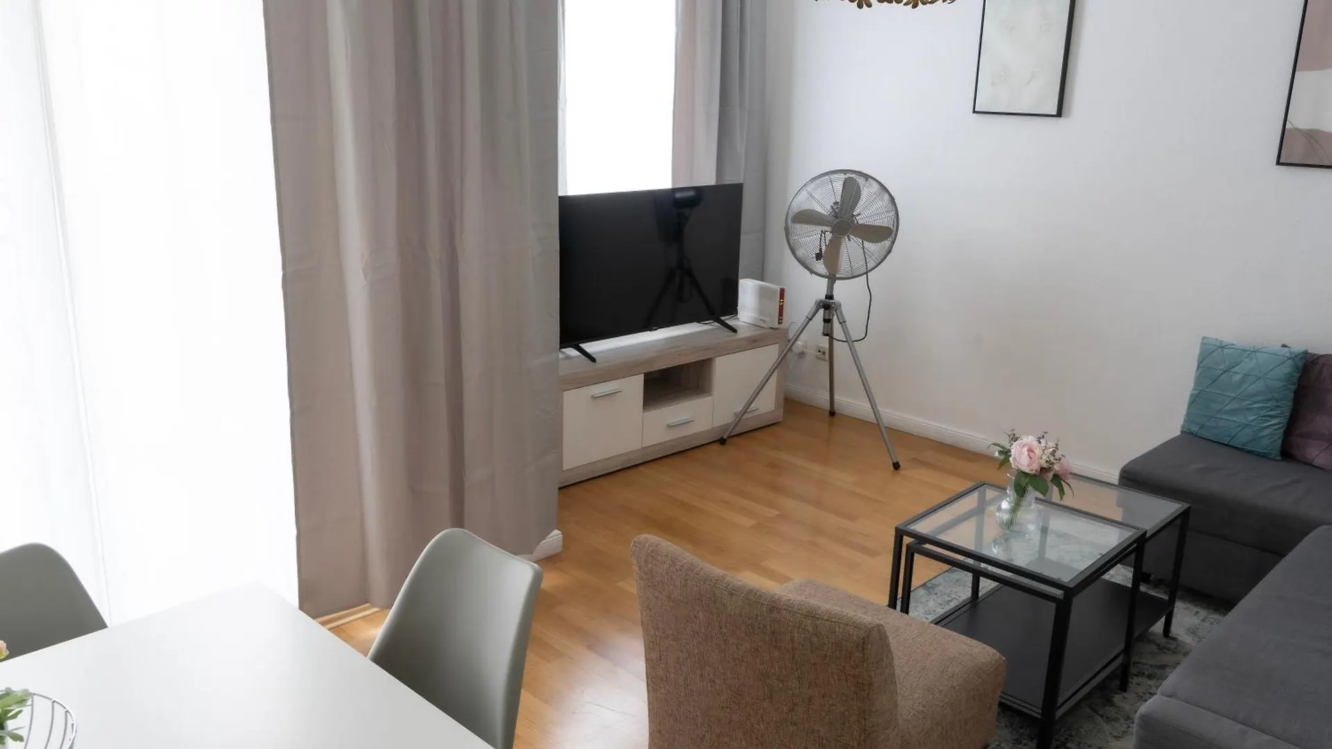 Urban Flats Berlin Apartment 0*,